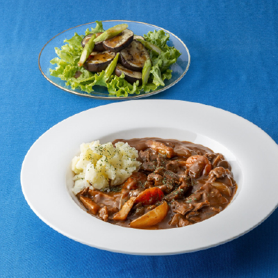 ビーフシチュー～マッシュポテト添え～・茄子とアスパラのグリルサラダ